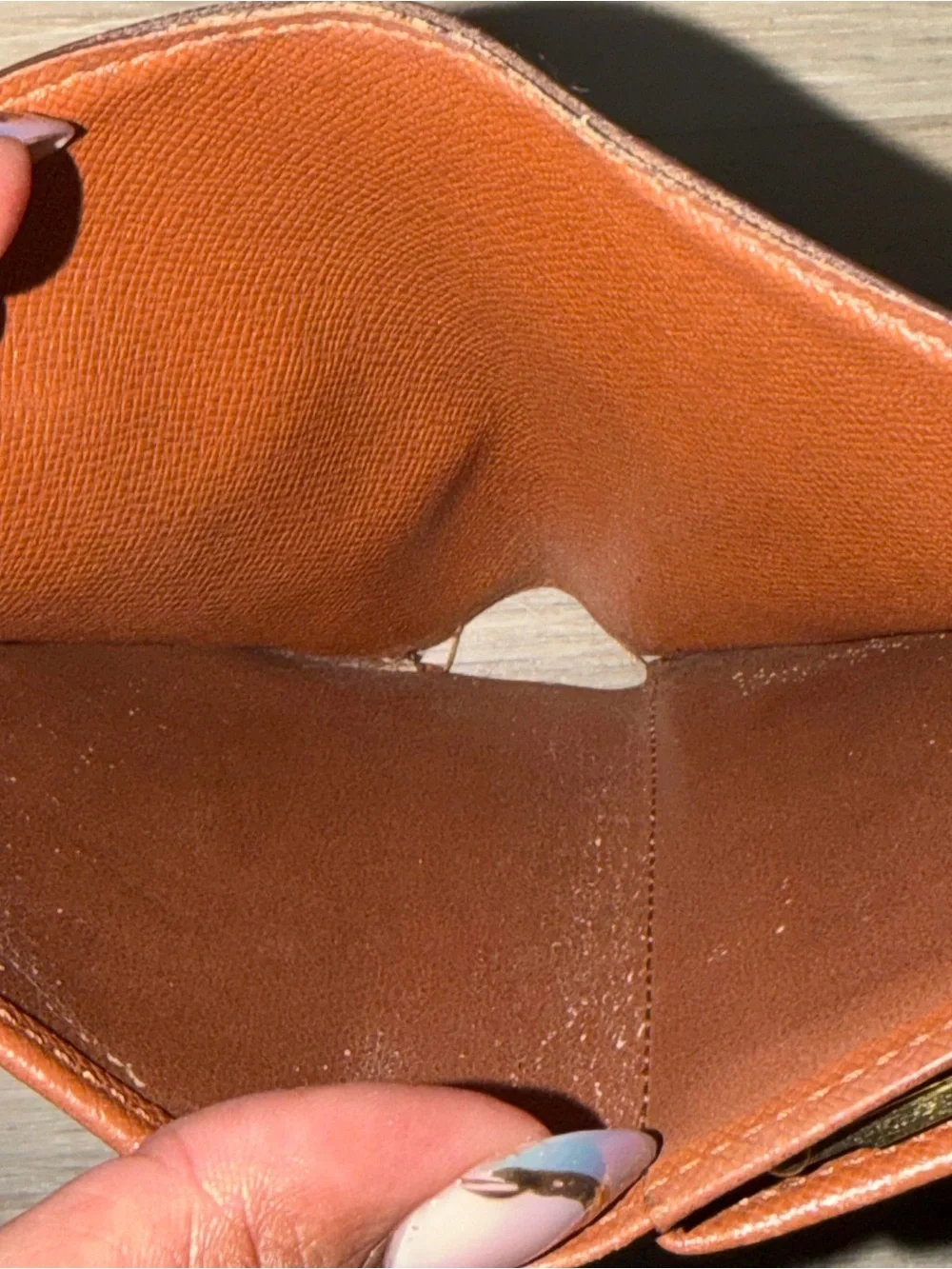 Louis Vuitton Monogram Kisslock Wallet- PRELOVED CONDITION